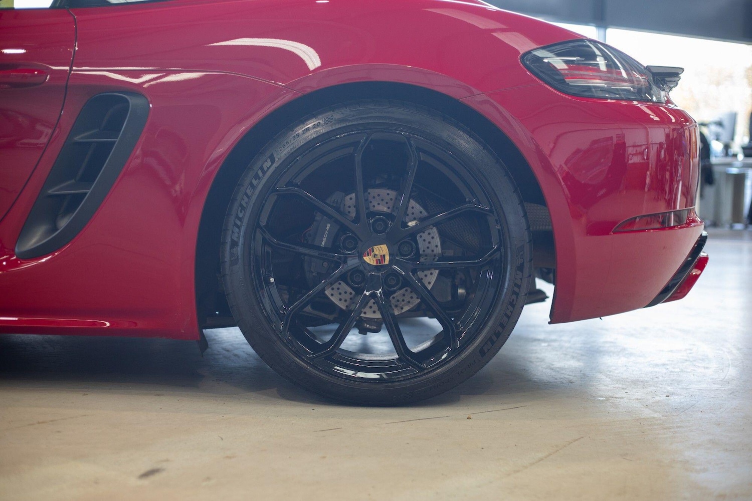 Used Porsche Cayman 2024 for sale - 77784497: Photo 4