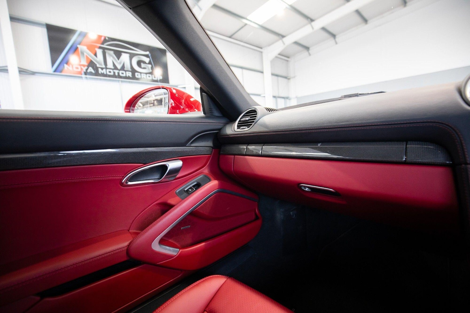 Used Porsche Cayman 2024 for sale - 77784497: Photo 40