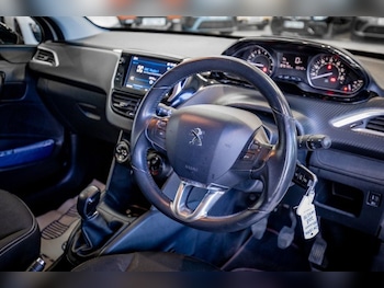 Used Peugeot 208 2018 for sale - 78382166: Photo