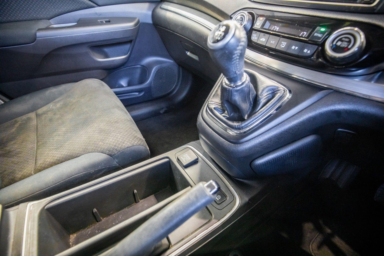 Used Honda CR-V 2016 for sale - 77625451: Photo 33