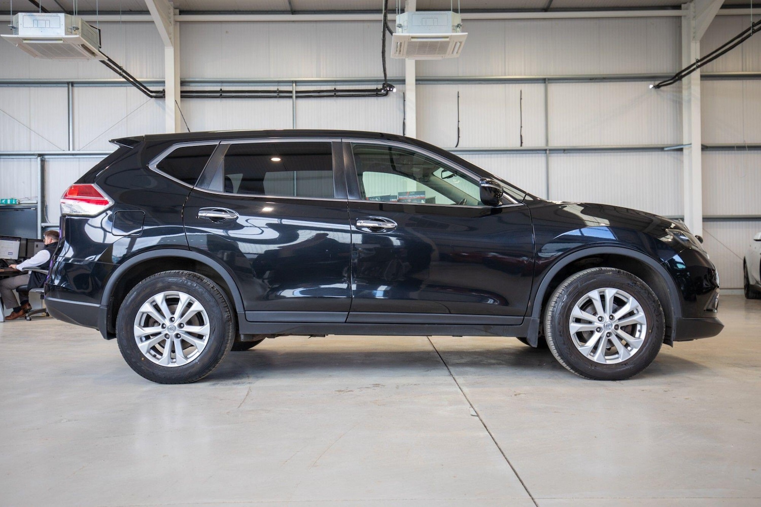 Used Nissan X-Trail for sale - 77958177: Photo 11