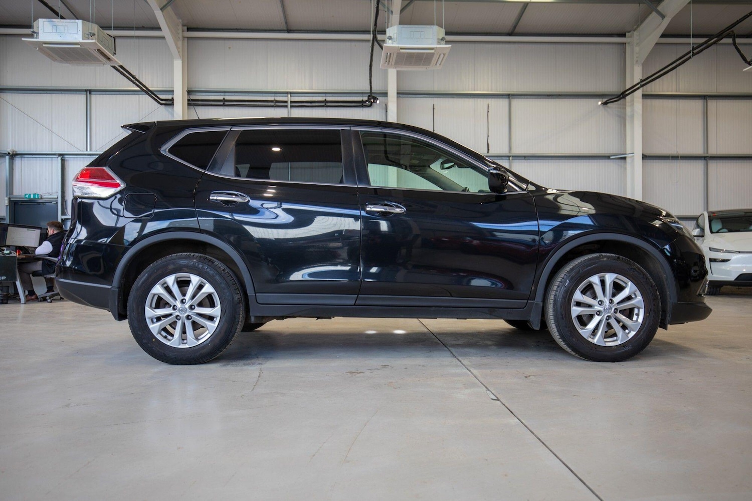 Used Nissan X-Trail for sale - 77958177: Photo 20