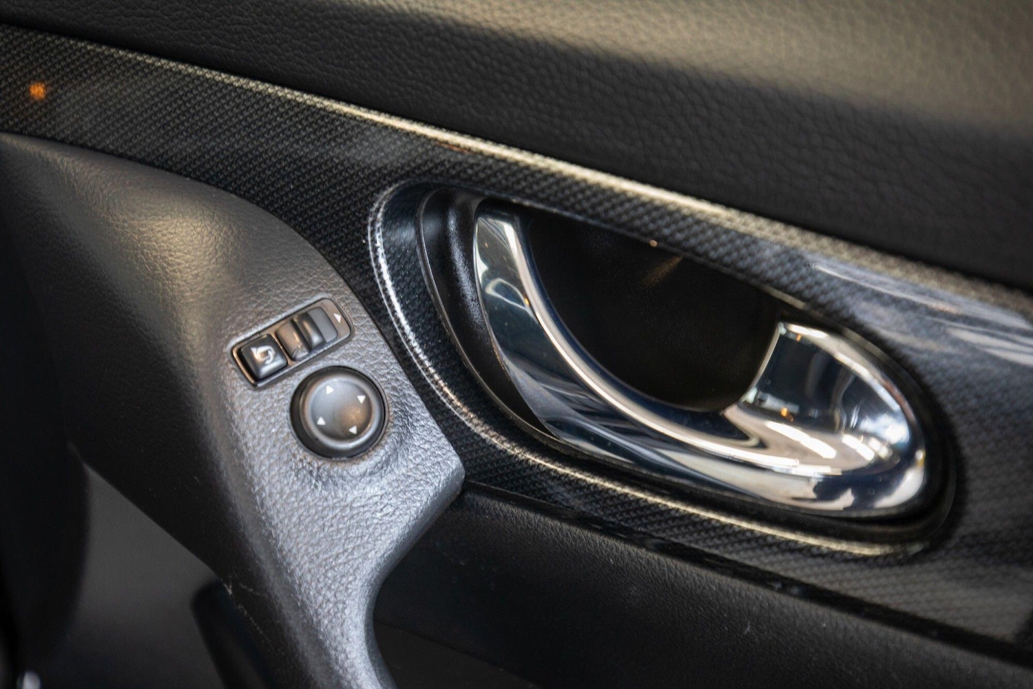 Used Nissan X-Trail for sale - 77958177: Photo 25