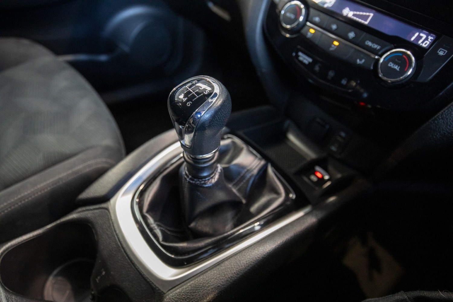 Used Nissan X-Trail for sale - 77958177: Photo 32