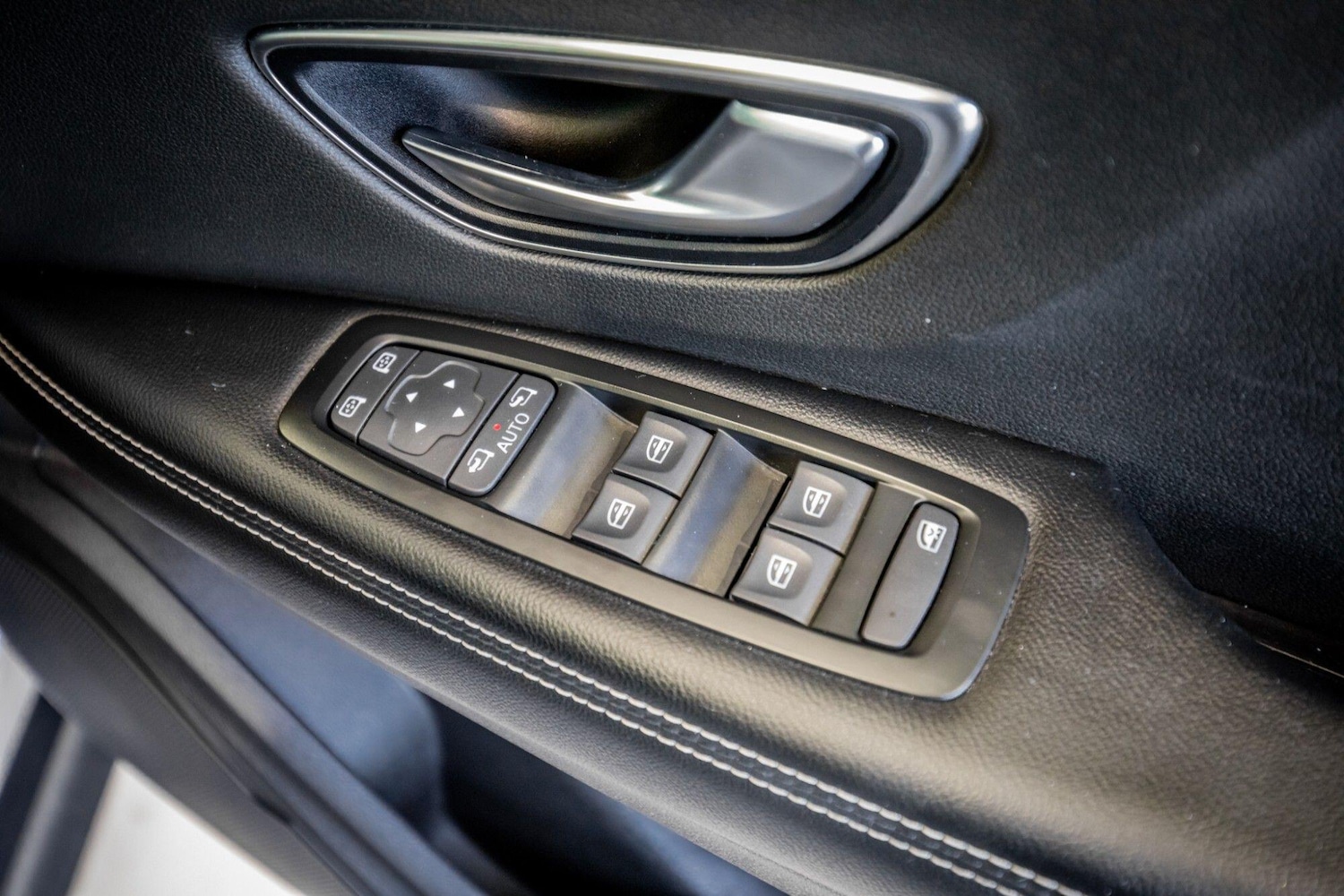 Used Renault Grand Scenic 2017 for sale - 78157196: Photo 18