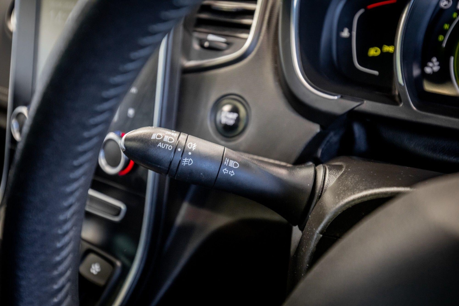 Used Renault Grand Scenic 2017 for sale - 78157196: Photo 22