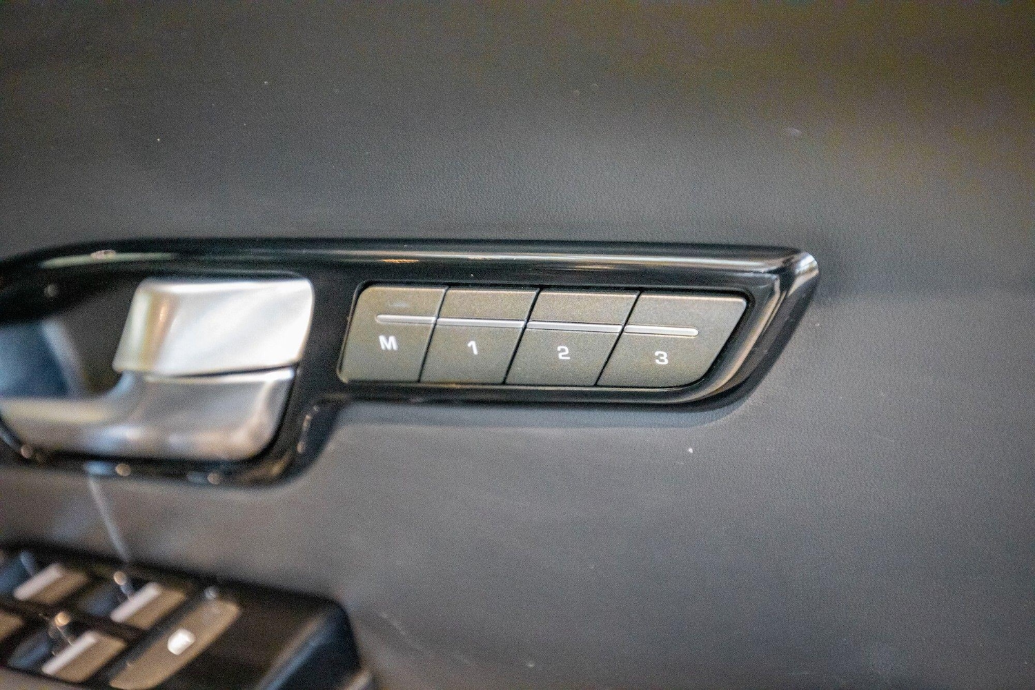 Used Land Rover Range Rover Evoque 2019 for sale - 76823611: Photo 17