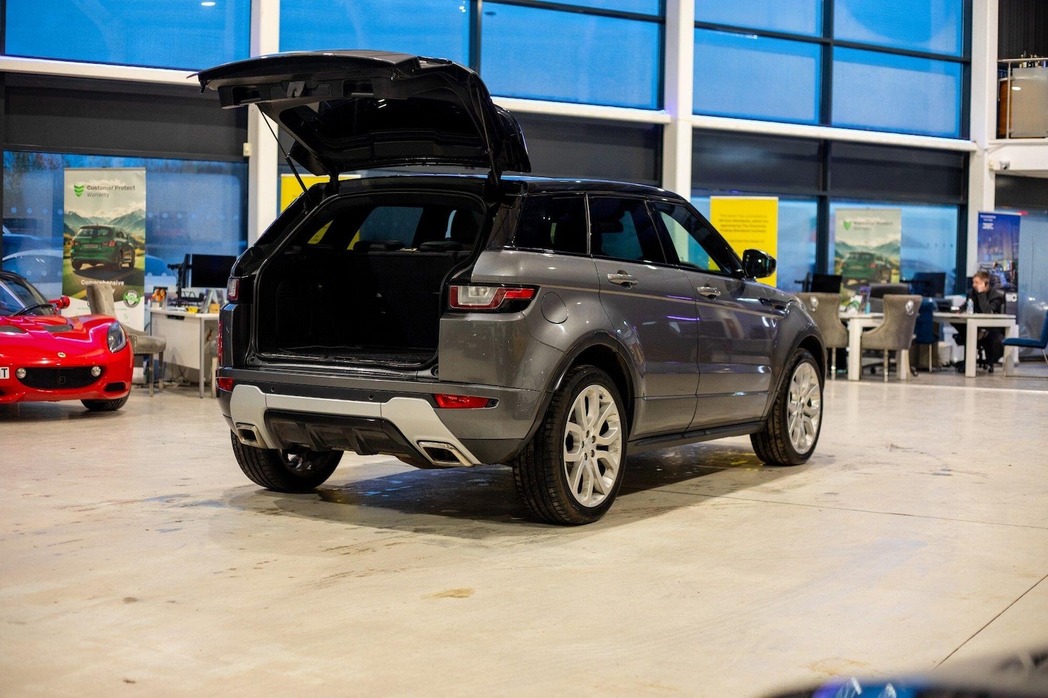 Used Land Rover Range Rover Evoque 2019 for sale - 76823611: Photo 43