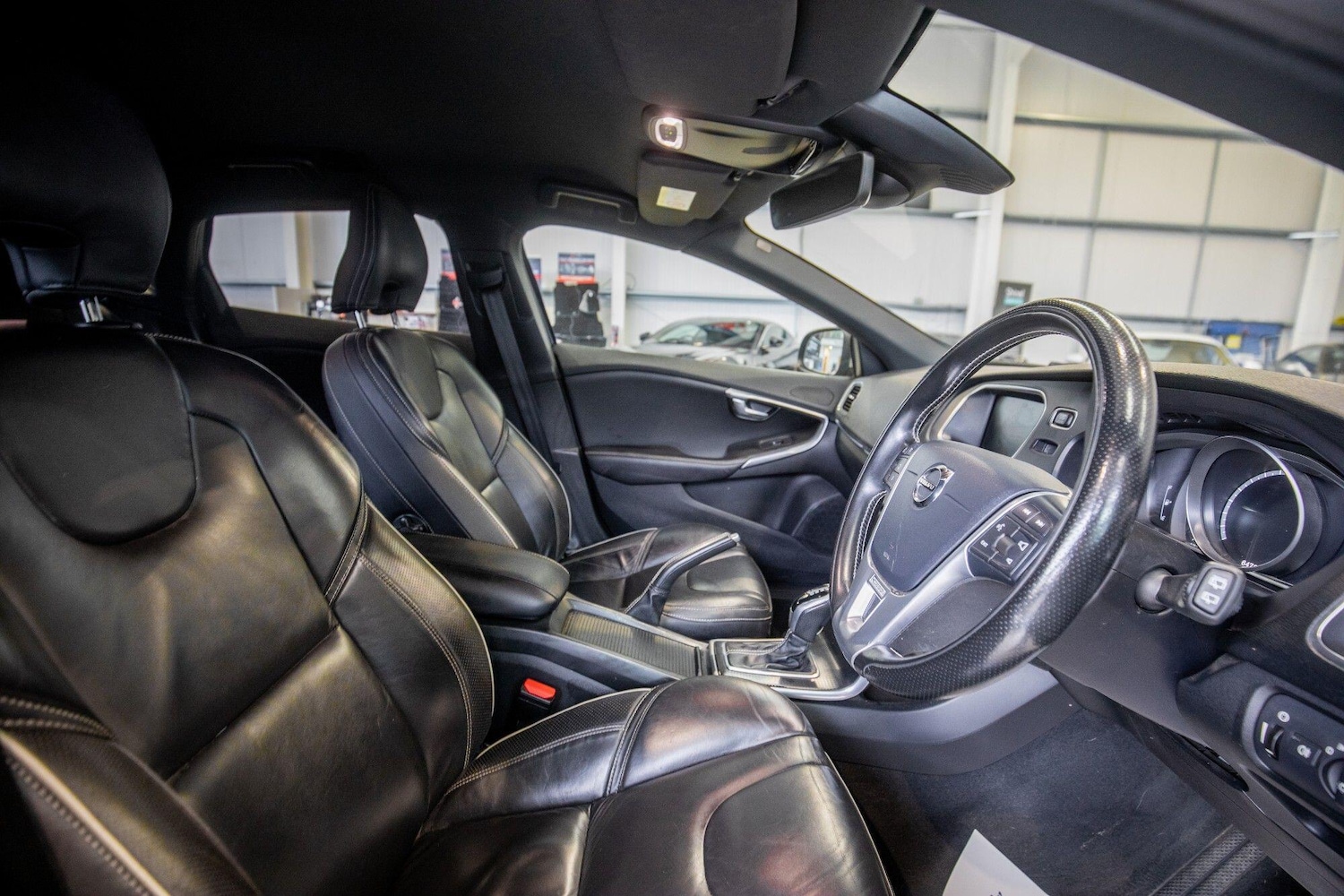 Used Volvo V40 for sale - 76824308: Photo 14