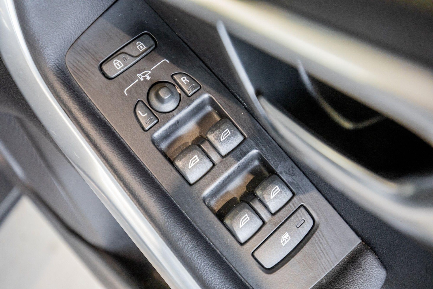 Used Volvo V40 for sale - 76824308: Photo 16