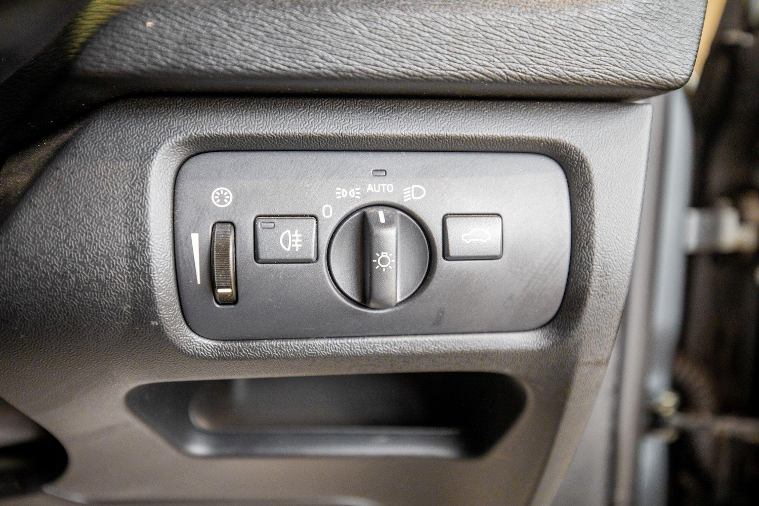 Used Volvo V40 for sale - 76824308: Photo 17