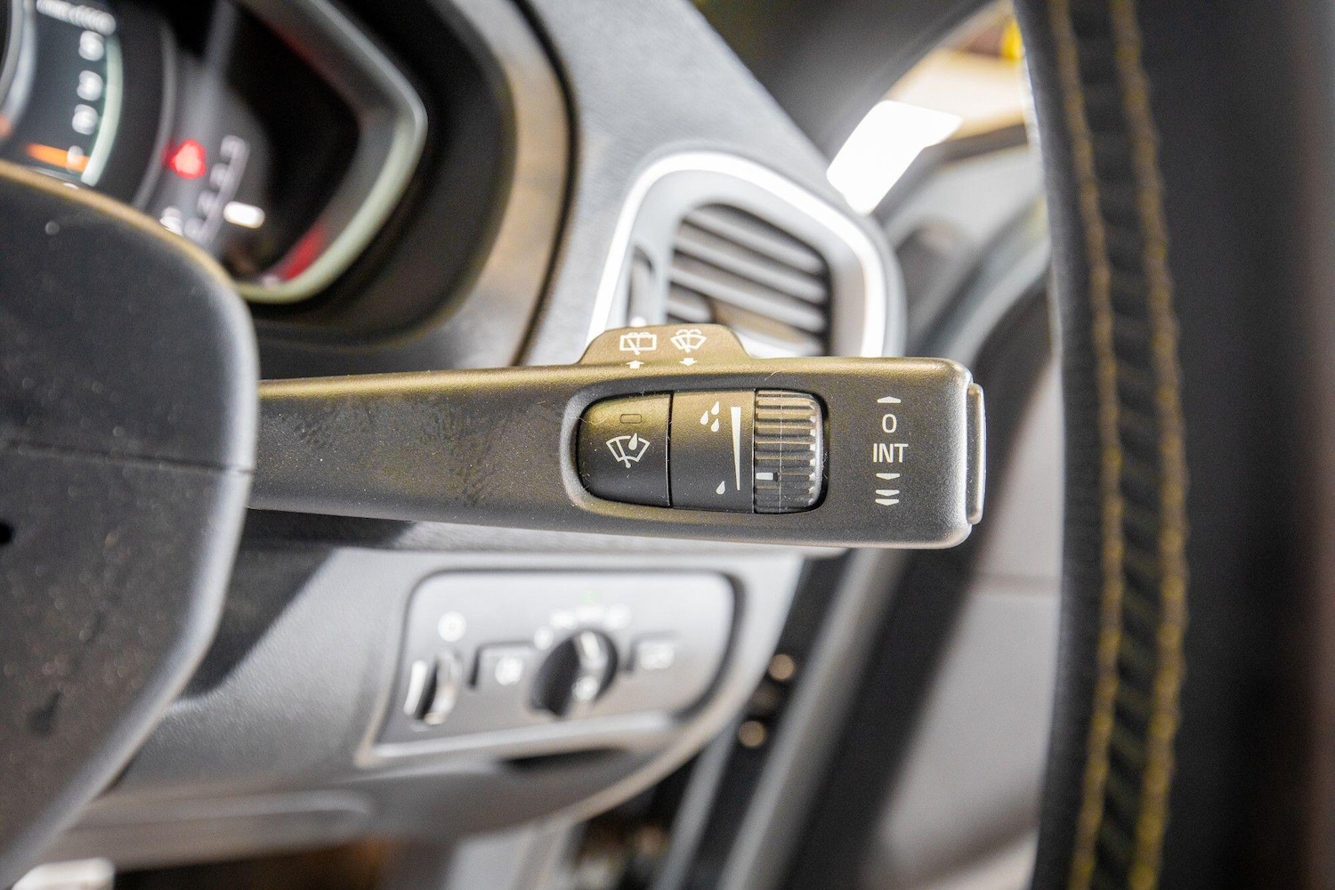 Used Volvo V40 for sale - 76824308: Photo 22