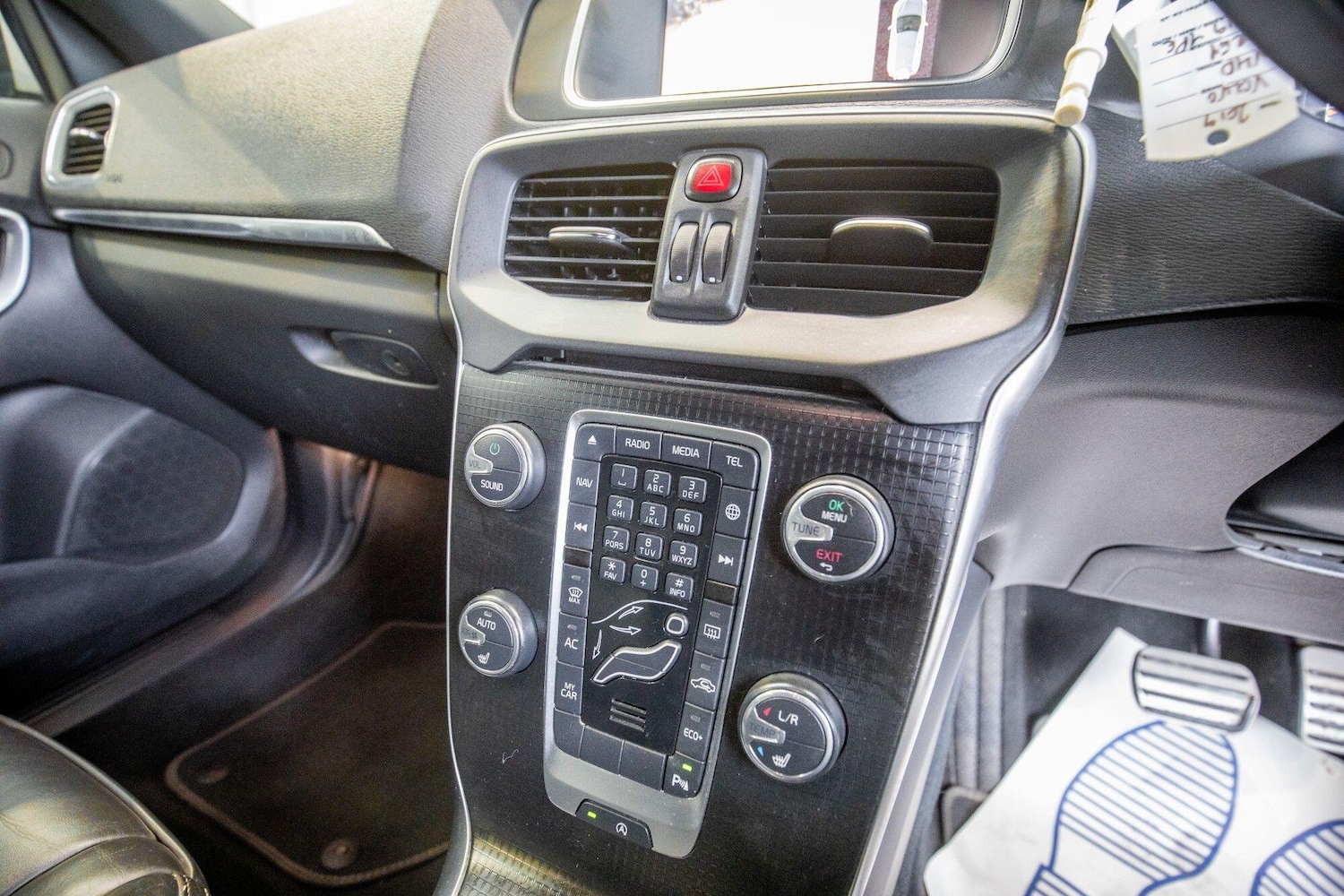 Used Volvo V40 for sale - 76824308: Photo 24