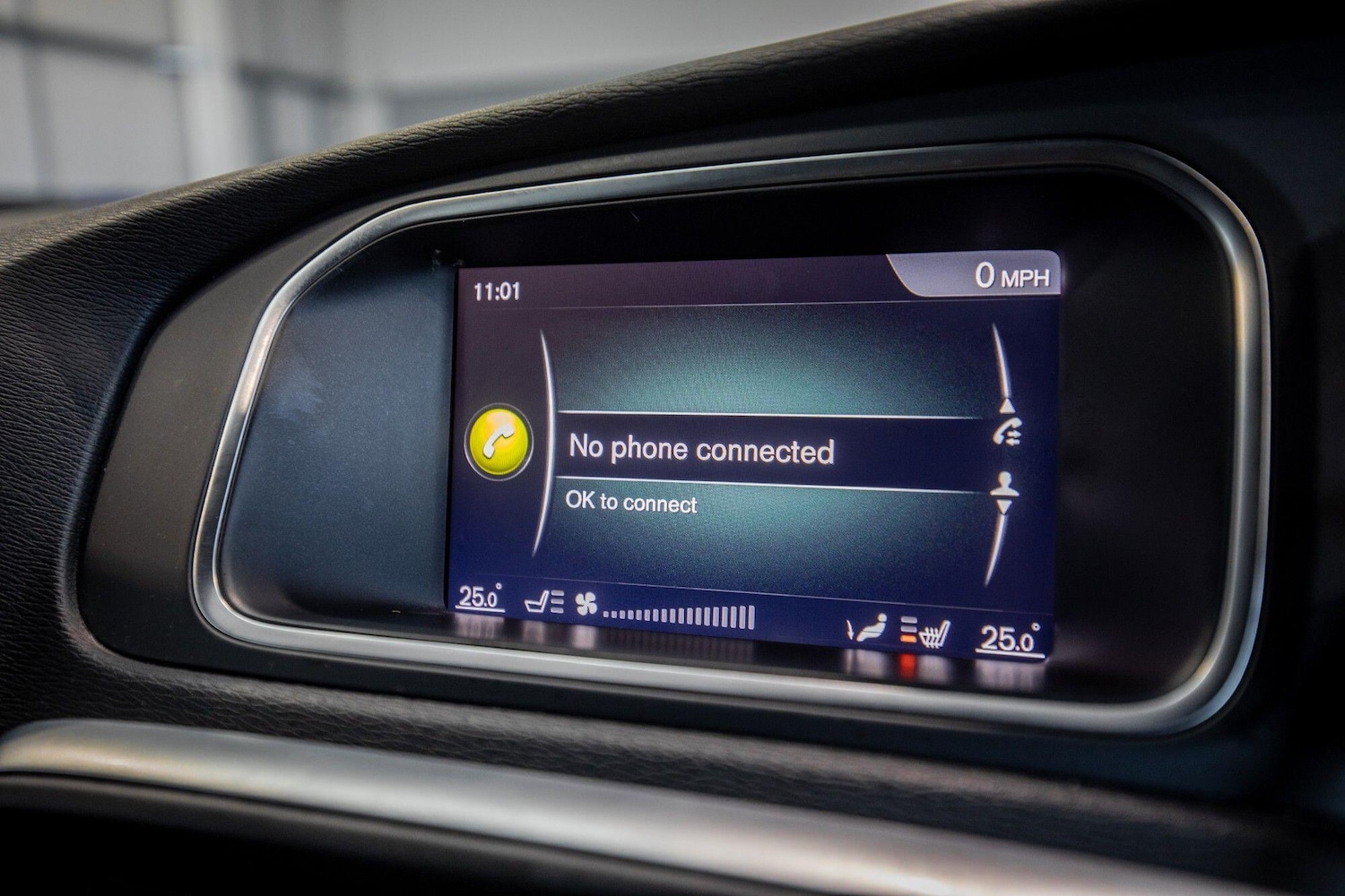 Used Volvo V40 for sale - 76824308: Photo 28