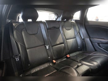 Used Volvo V40 2019 for sale - 76824308: Photo