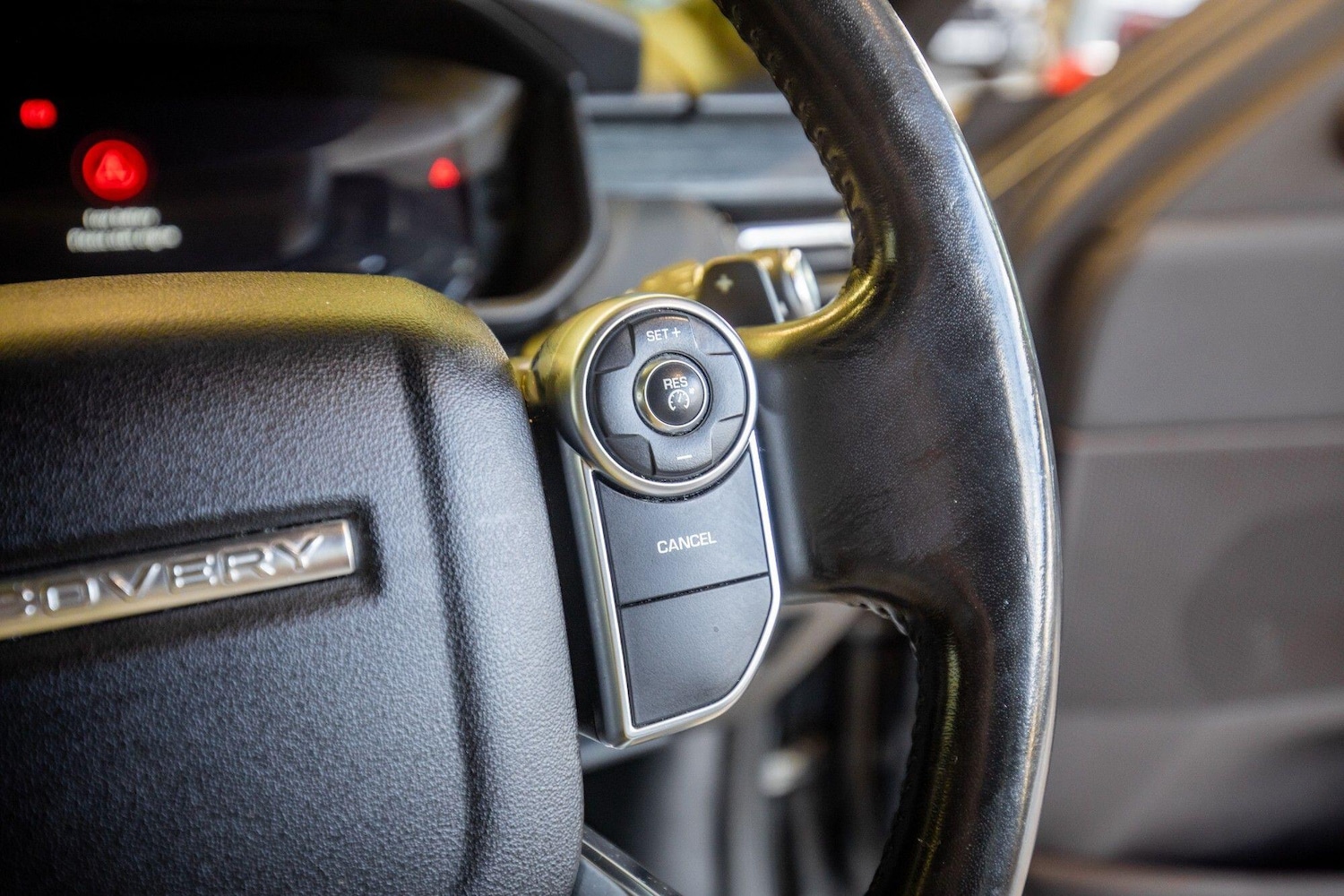 Used Land Rover Discovery 2018 for sale - 76824507: Photo 18