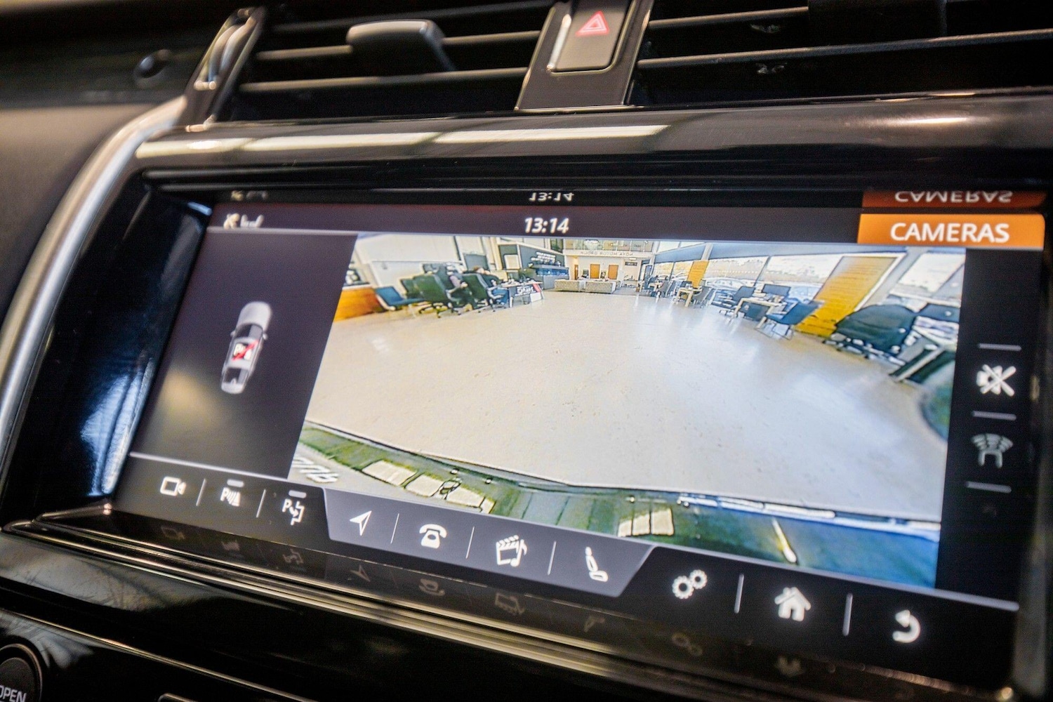 Used Land Rover Discovery 2018 for sale - 76824507: Photo 30