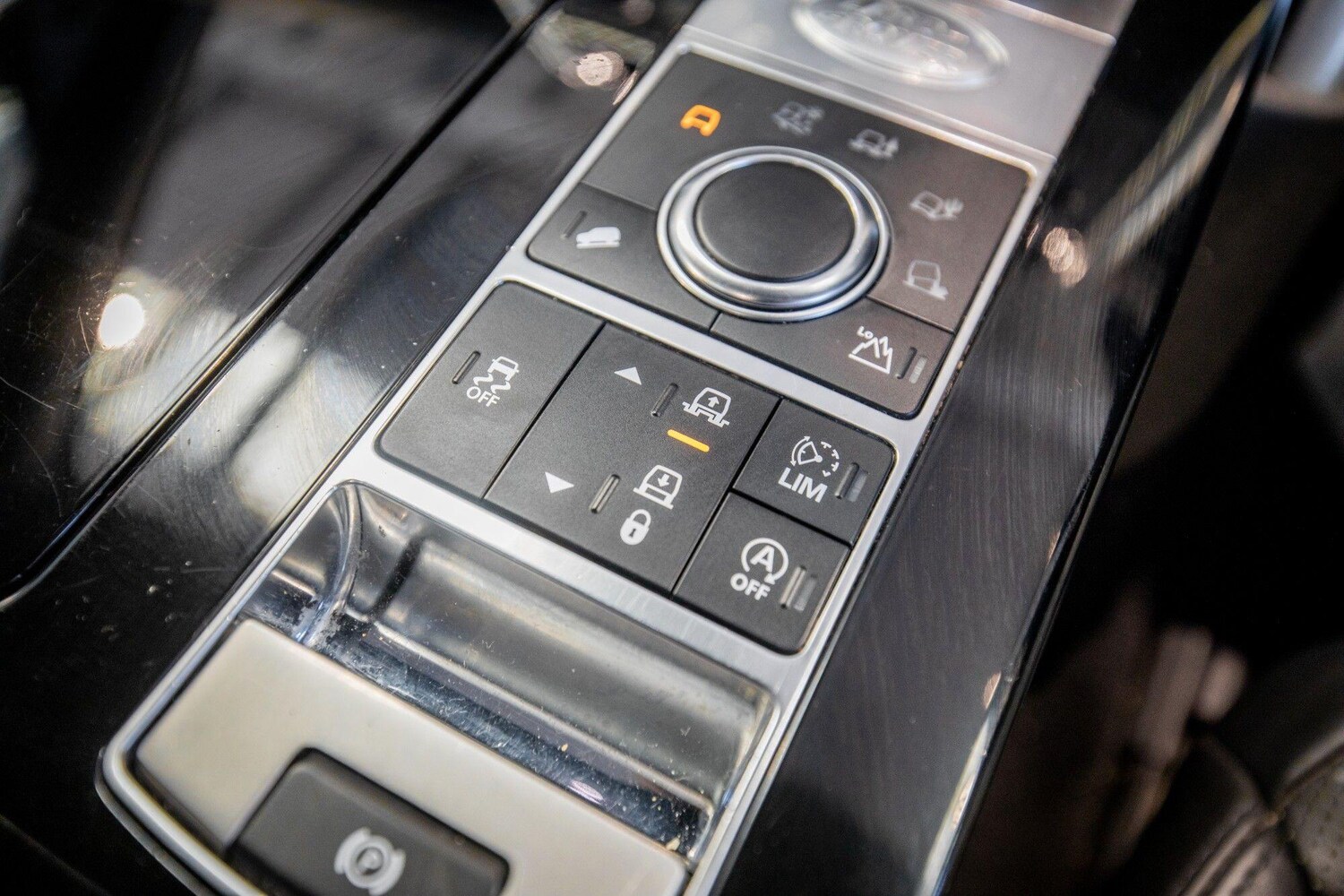 Used Land Rover Discovery 2018 for sale - 76824507: Photo 39