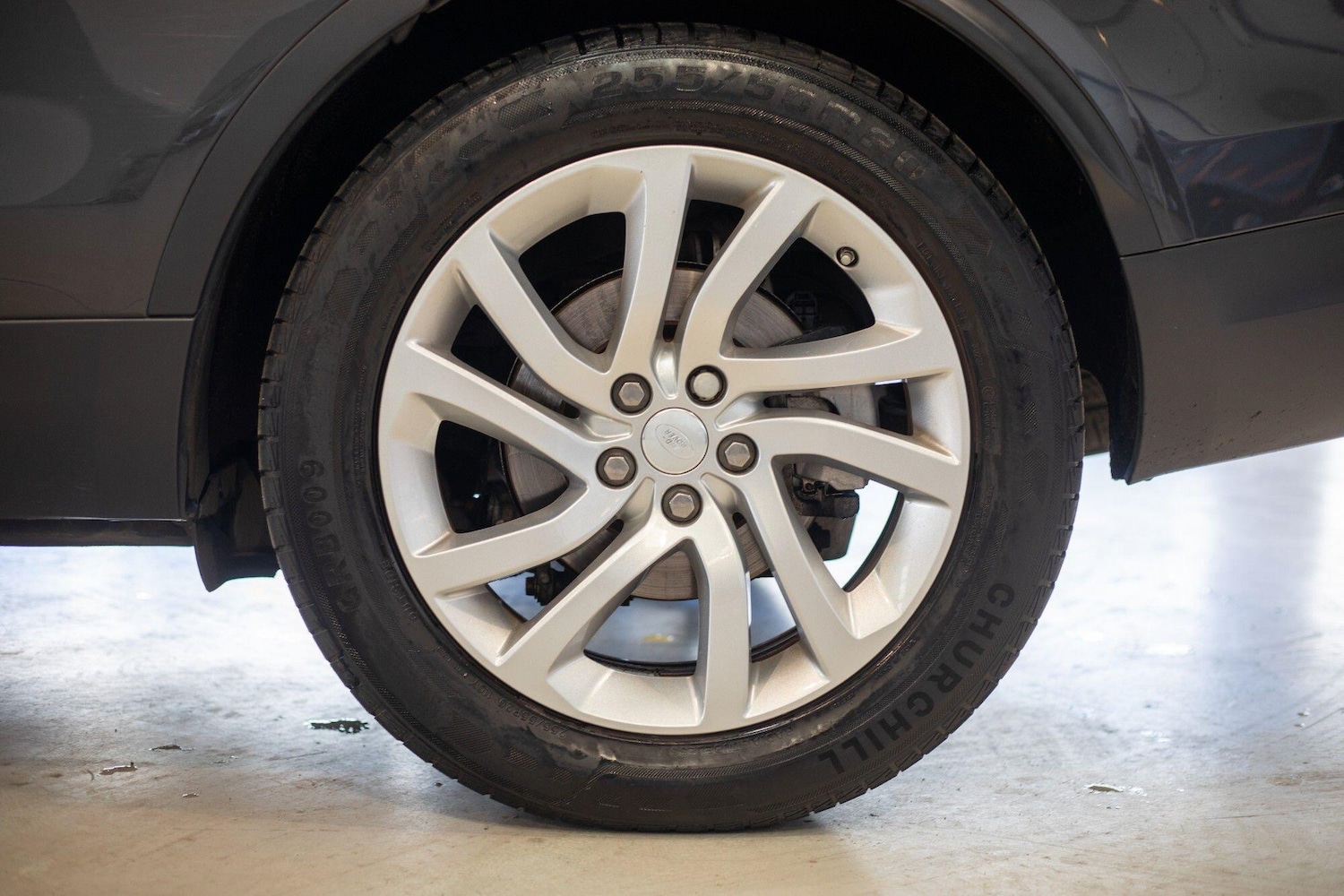 Used Land Rover Discovery 2018 for sale - 76824507: Photo 4