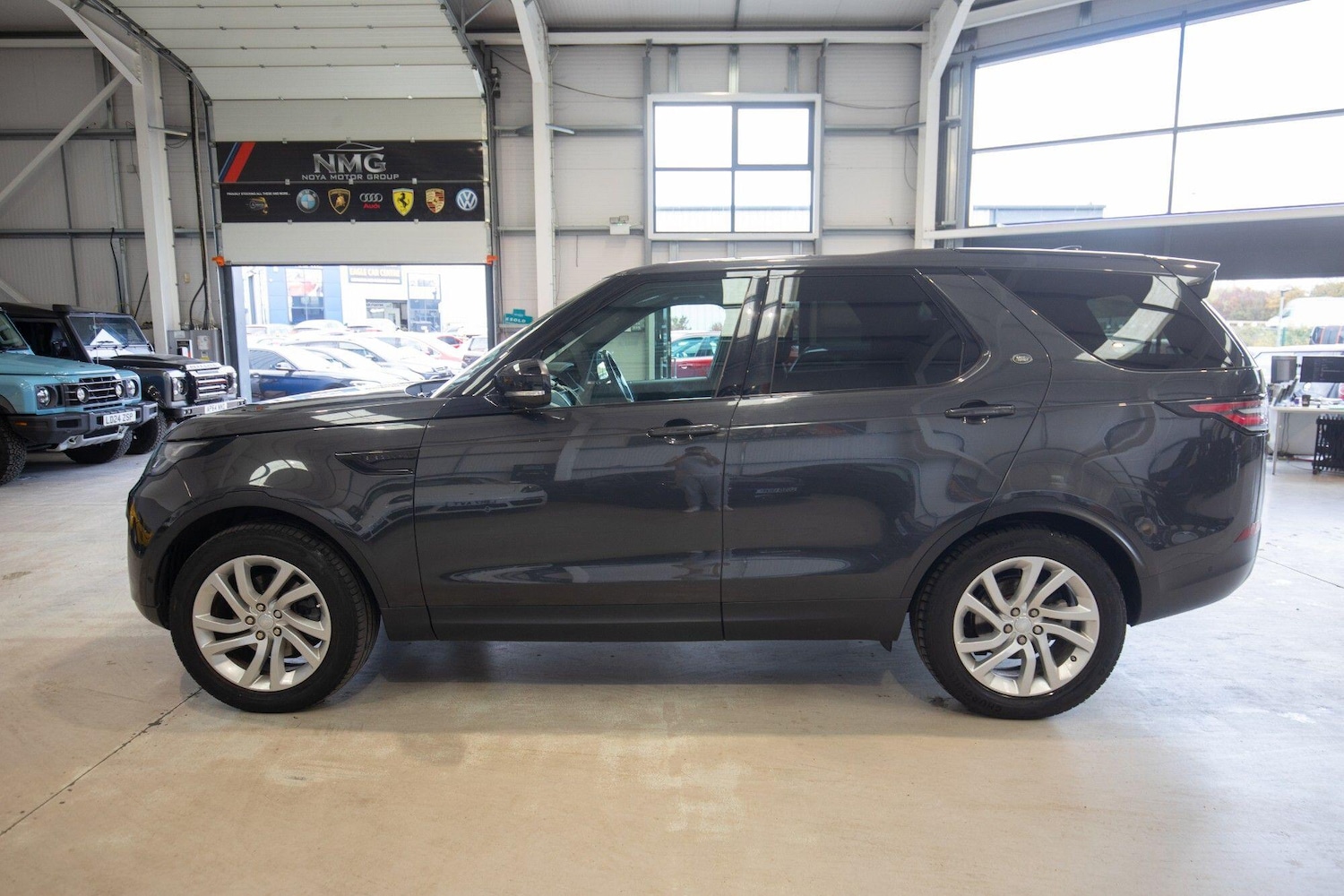 Used Land Rover Discovery 2018 for sale - 76824507: Photo 62