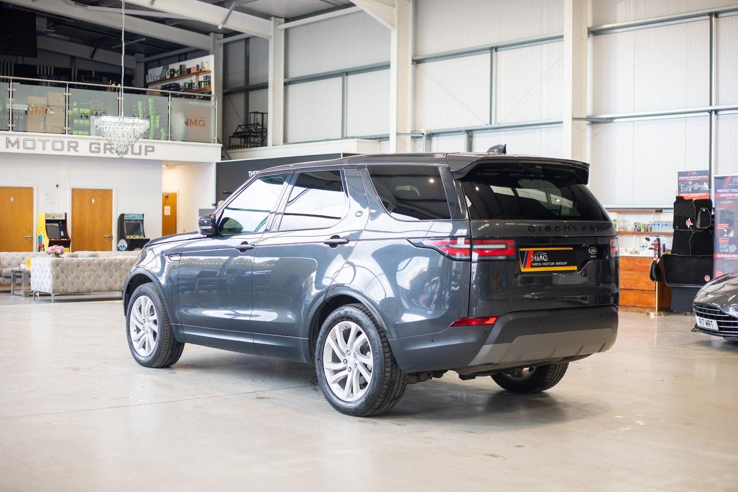 Used Land Rover Discovery 2018 for sale - 76824507: Photo 63