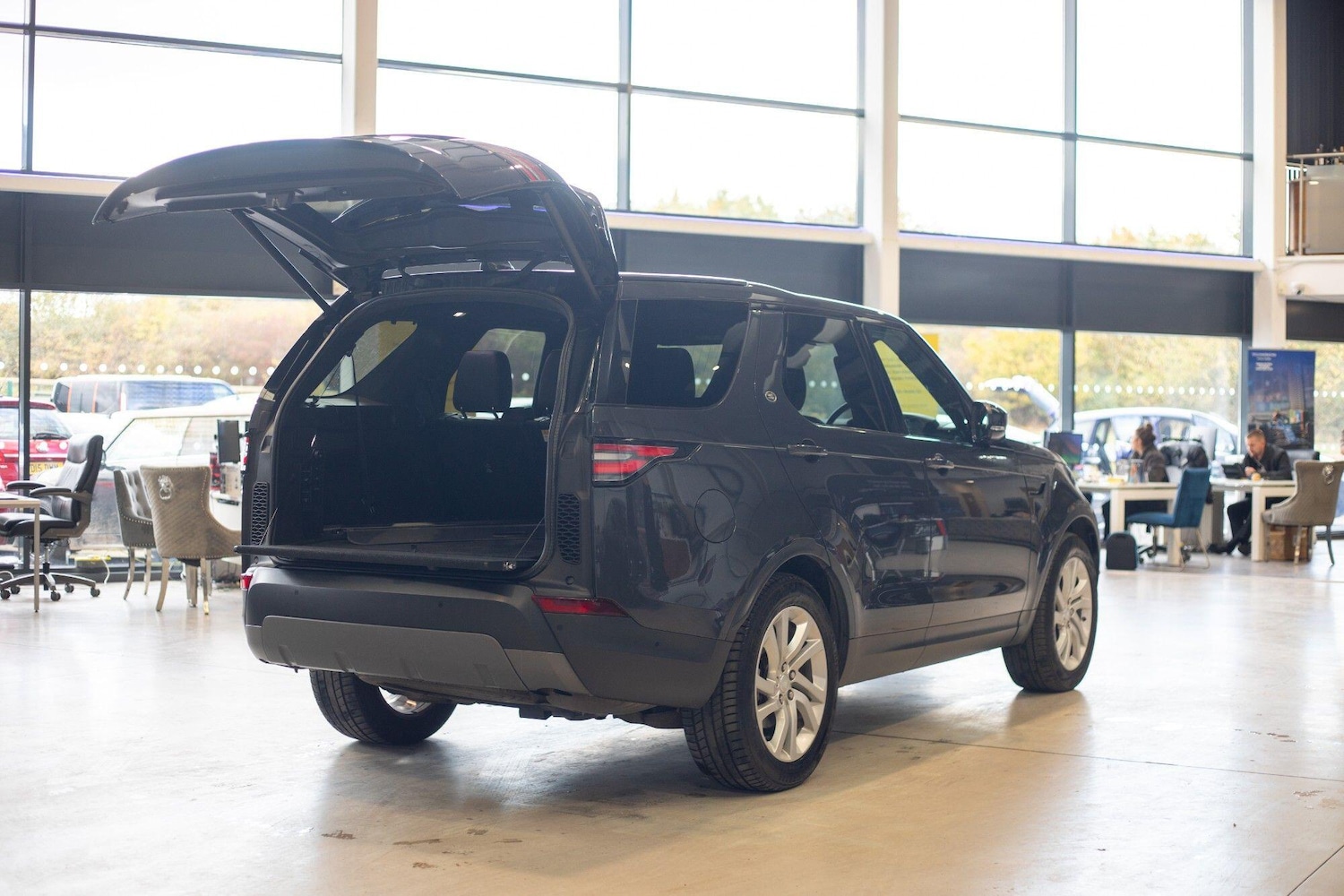 Used Land Rover Discovery 2018 for sale - 76824507: Photo 66