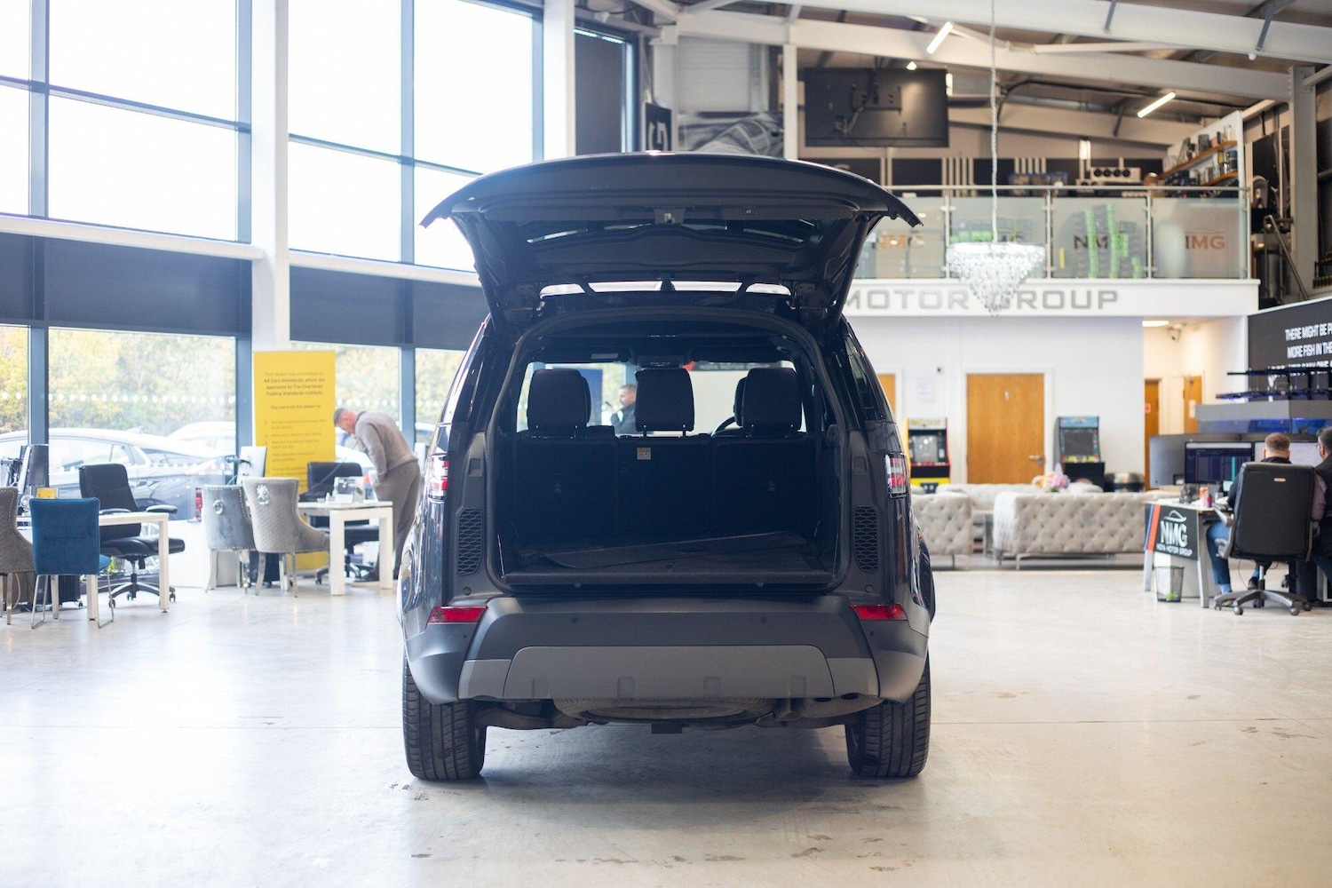 Used Land Rover Discovery 2018 for sale - 76824507: Photo 67