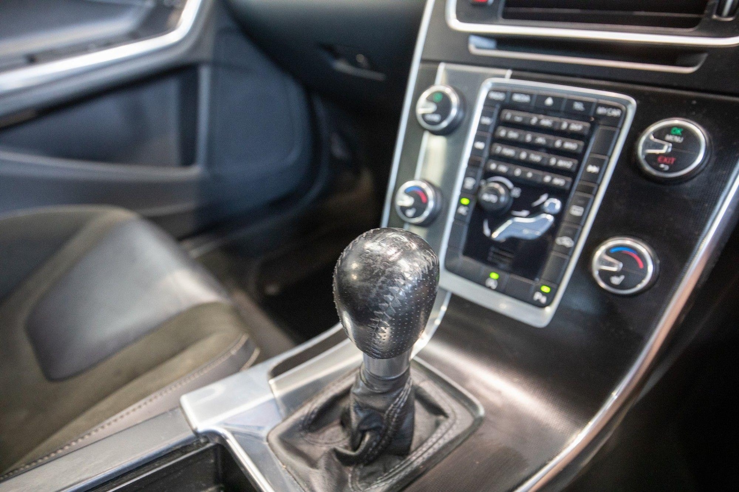 Used Volvo V60 for sale - 76825127: Photo 27