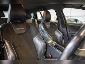 Used Volvo V60 2013 for sale - 76825127: Photo