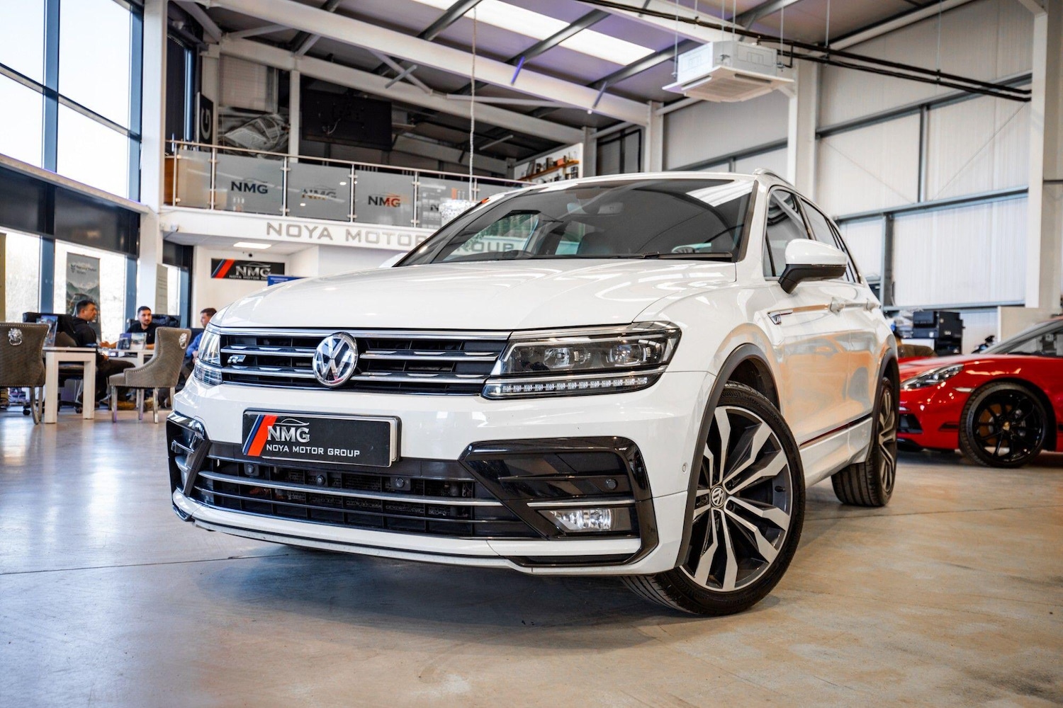 Used Volkswagen Tiguan for sale - 77957228: Photo 4