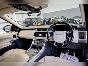 Used Land Rover Range Rover Sport 2017 for sale - 76824036: Photo