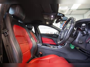 Used Jaguar XE 2017 for sale - 79690643: Photo