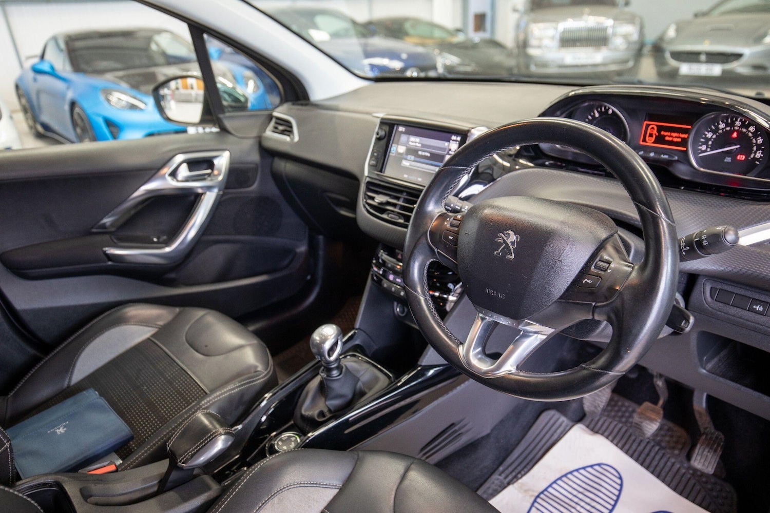 Used Peugeot 2008 2016 for sale - 76964491: Photo 13