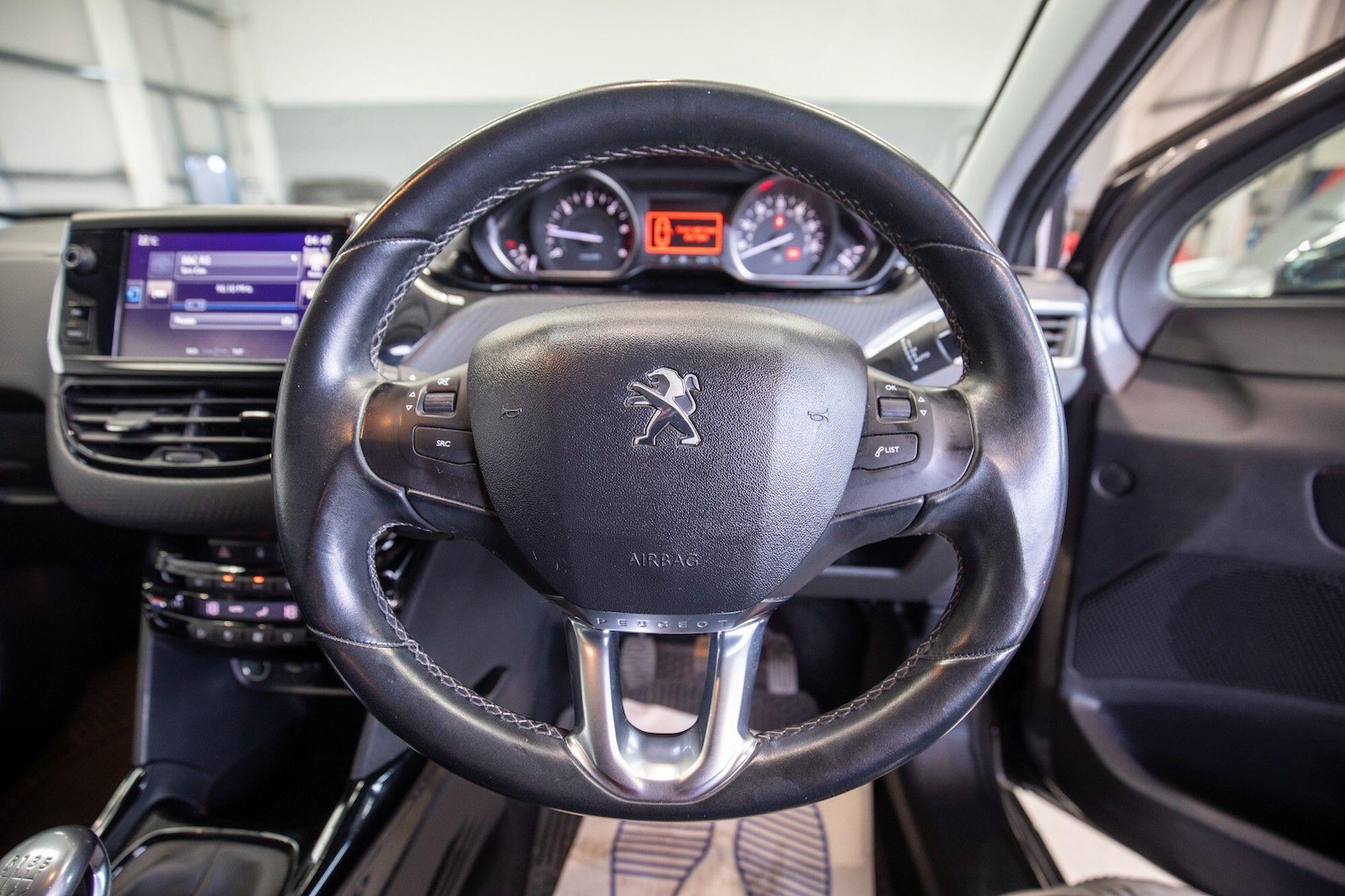 Used Peugeot 2008 2016 for sale - 76964491: Photo 16