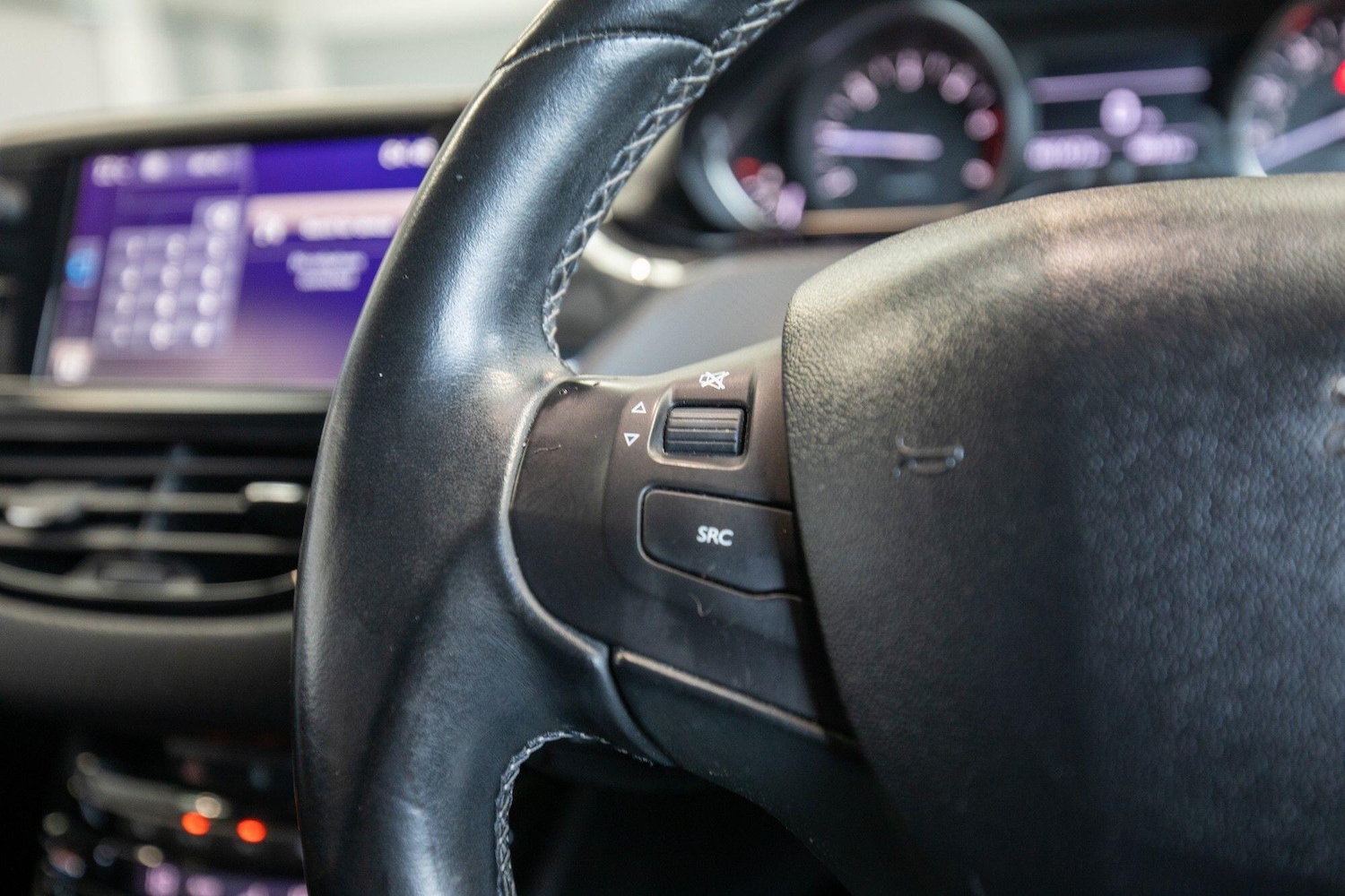 Used Peugeot 2008 2016 for sale - 76964491: Photo 26