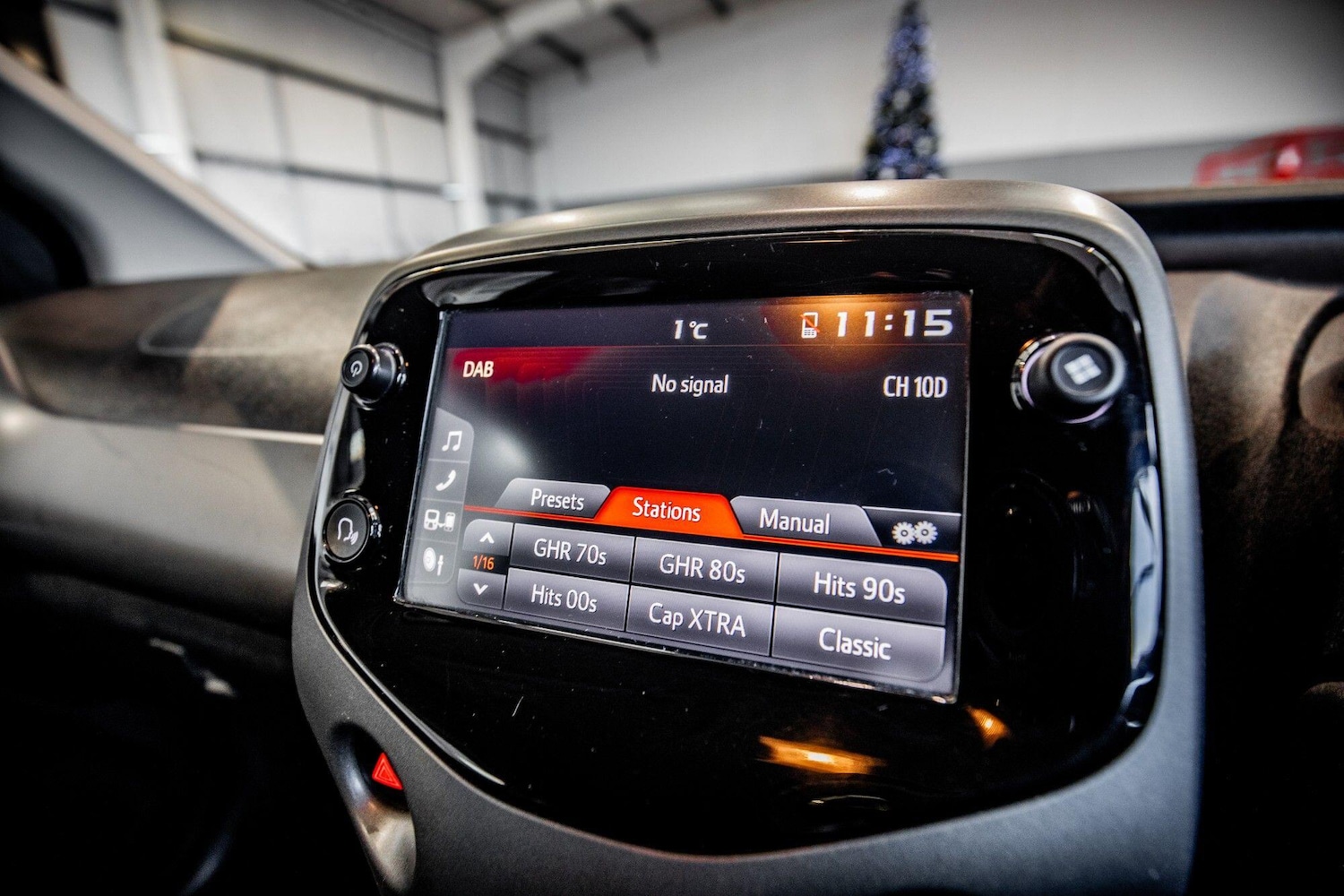 Used Toyota AYGO 2019 for sale - 76824109: Photo 23