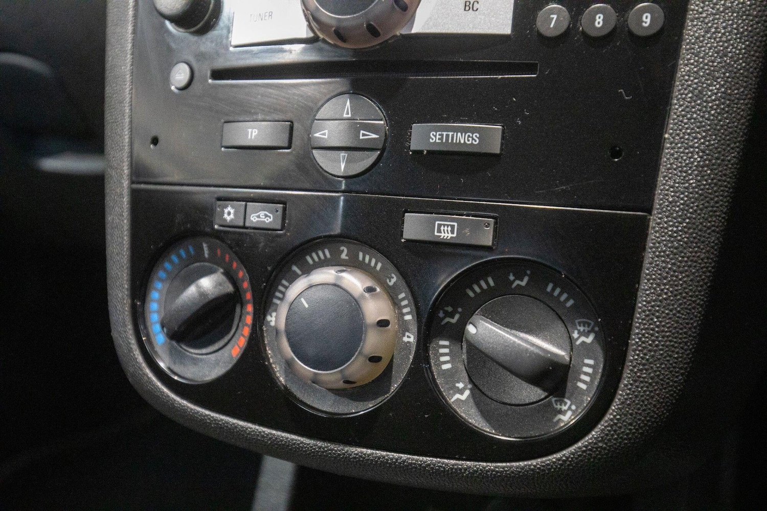 Used Vauxhall Corsa 2014 for sale - 77598272: Photo 25