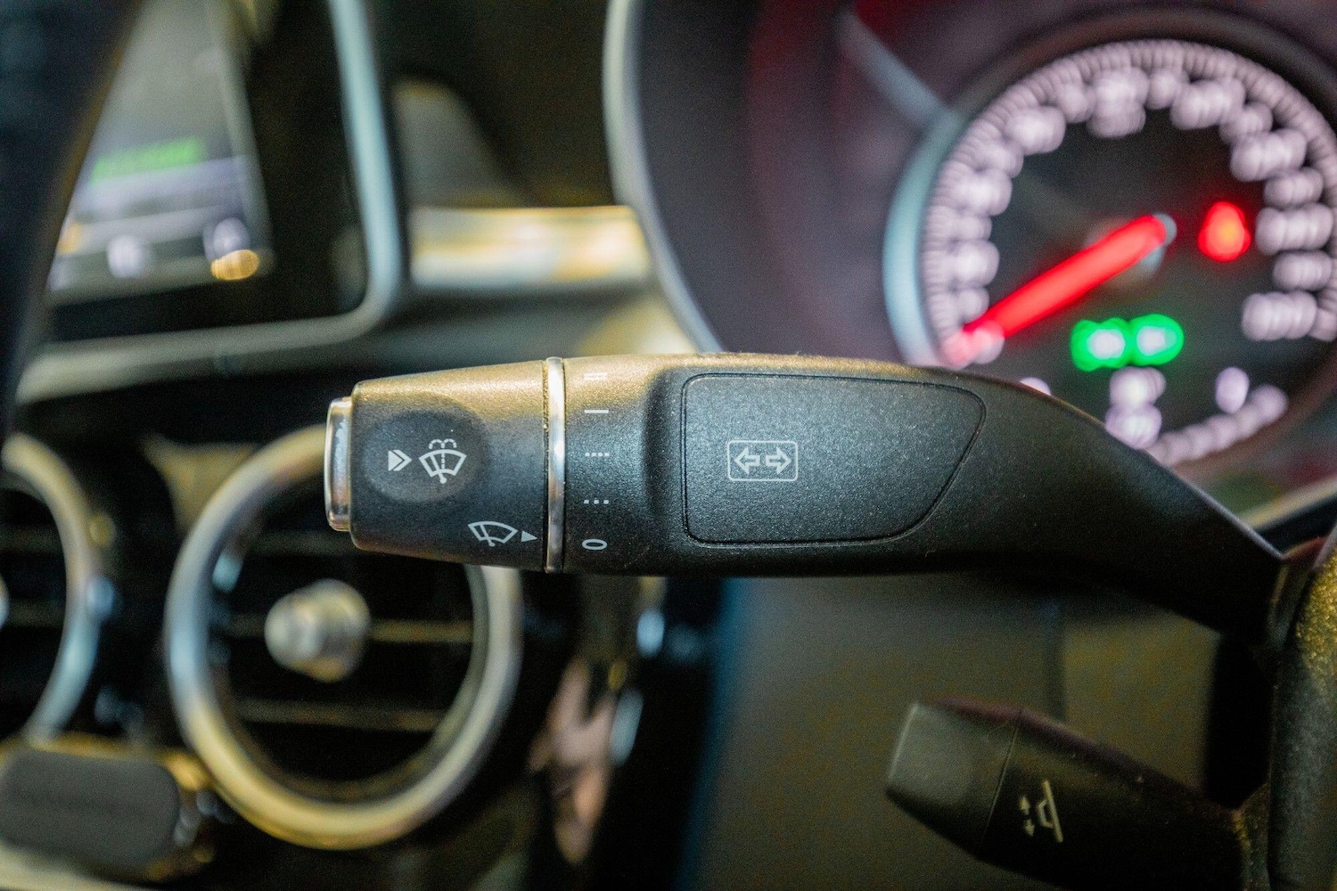 Used Mercedes-Benz C Class 2016 for sale - 76936531: Photo 25