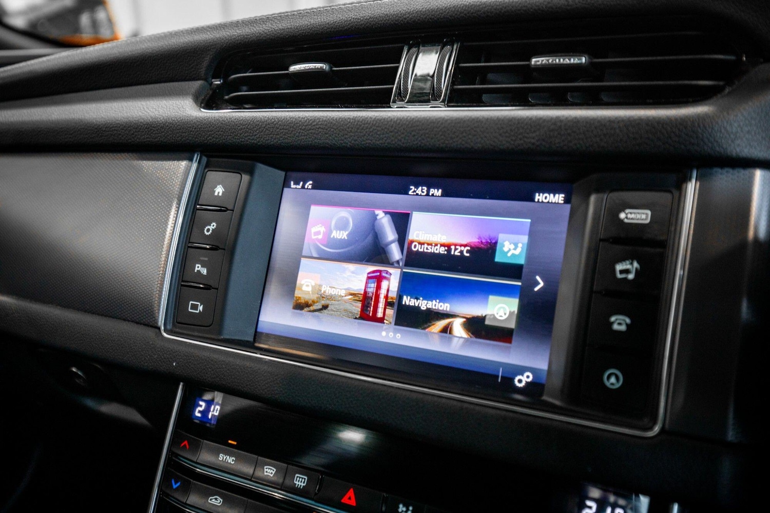 Used Jaguar XF 2017 for sale - 78062996: Photo 25