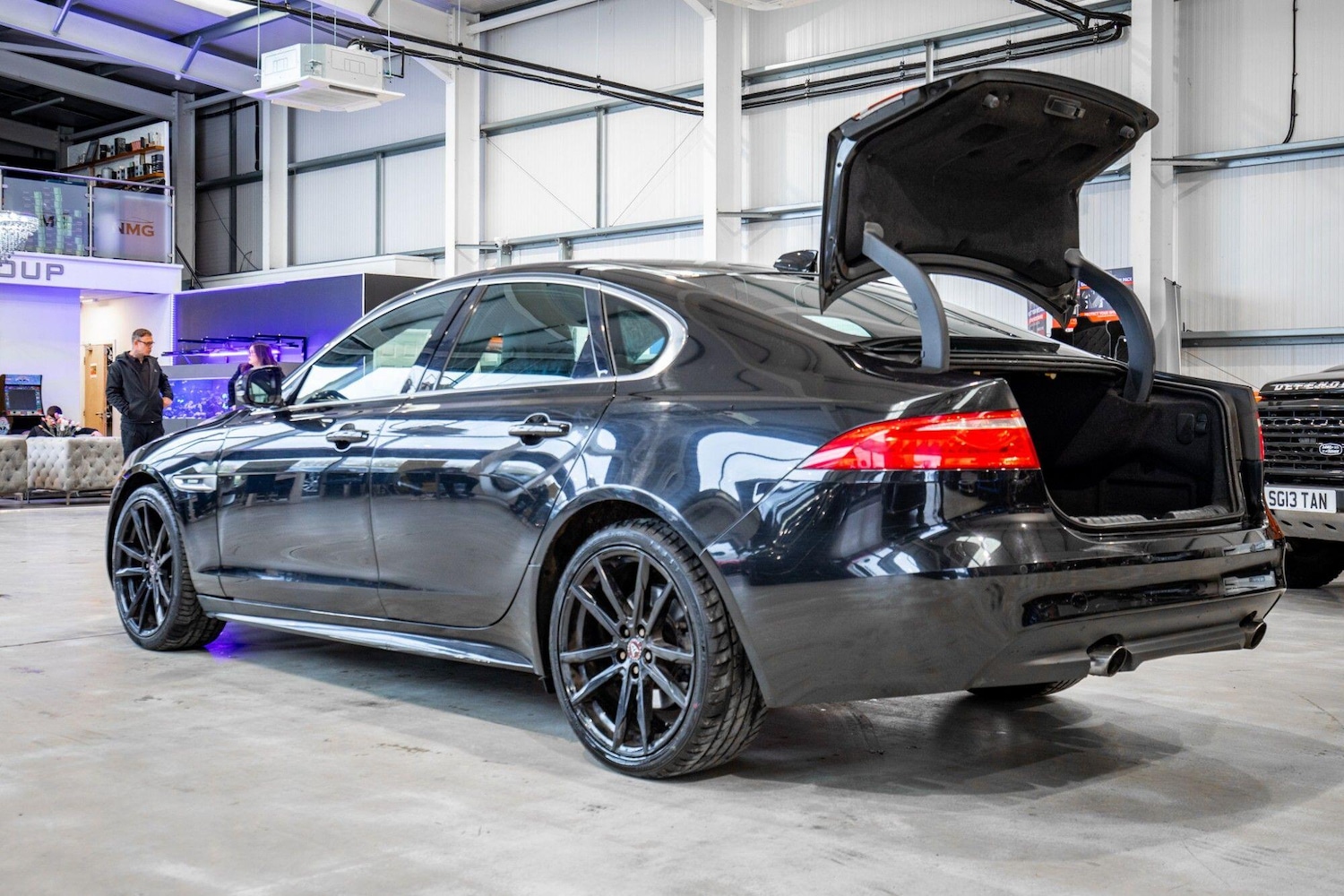 Used Jaguar XF 2017 for sale - 78062996: Photo 30