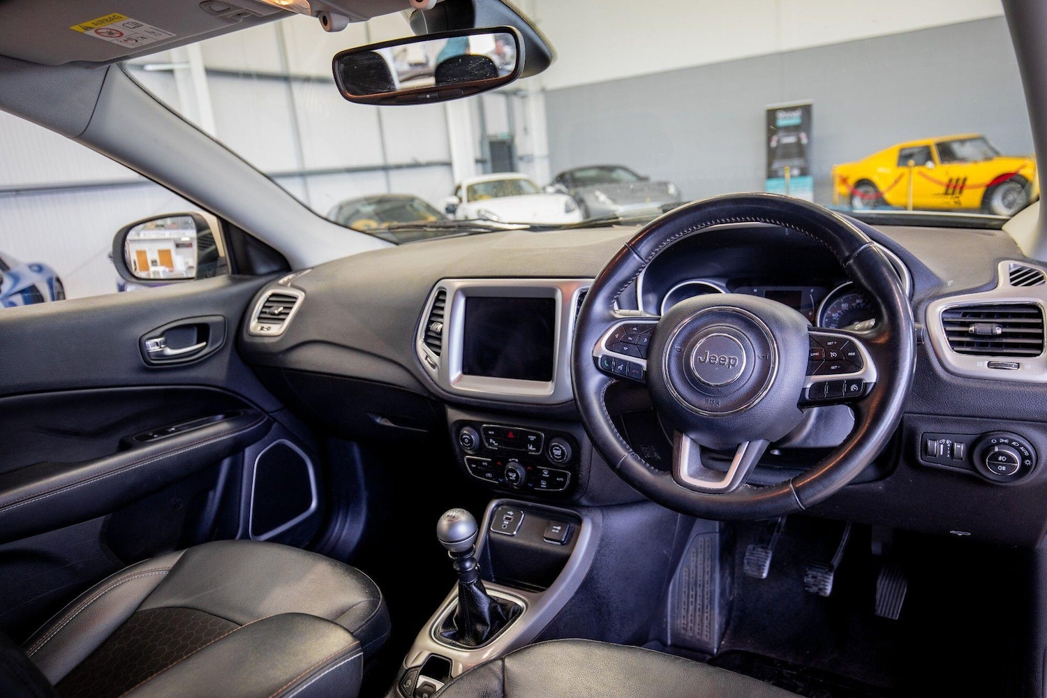 Used Jeep Compass 2018 for sale - 76825169: Photo 2