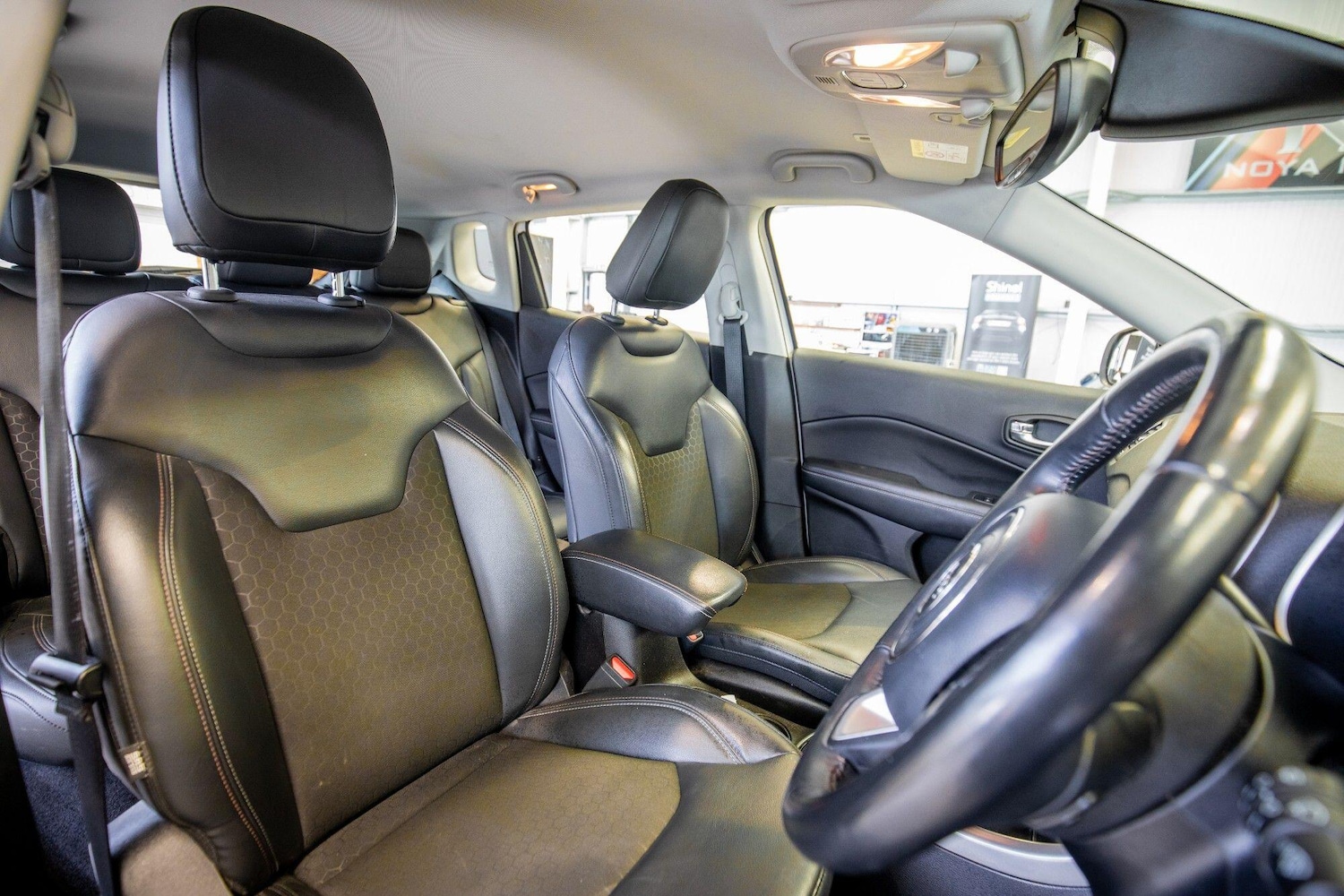 Used Jeep Compass 2018 for sale - 76825169: Photo 3