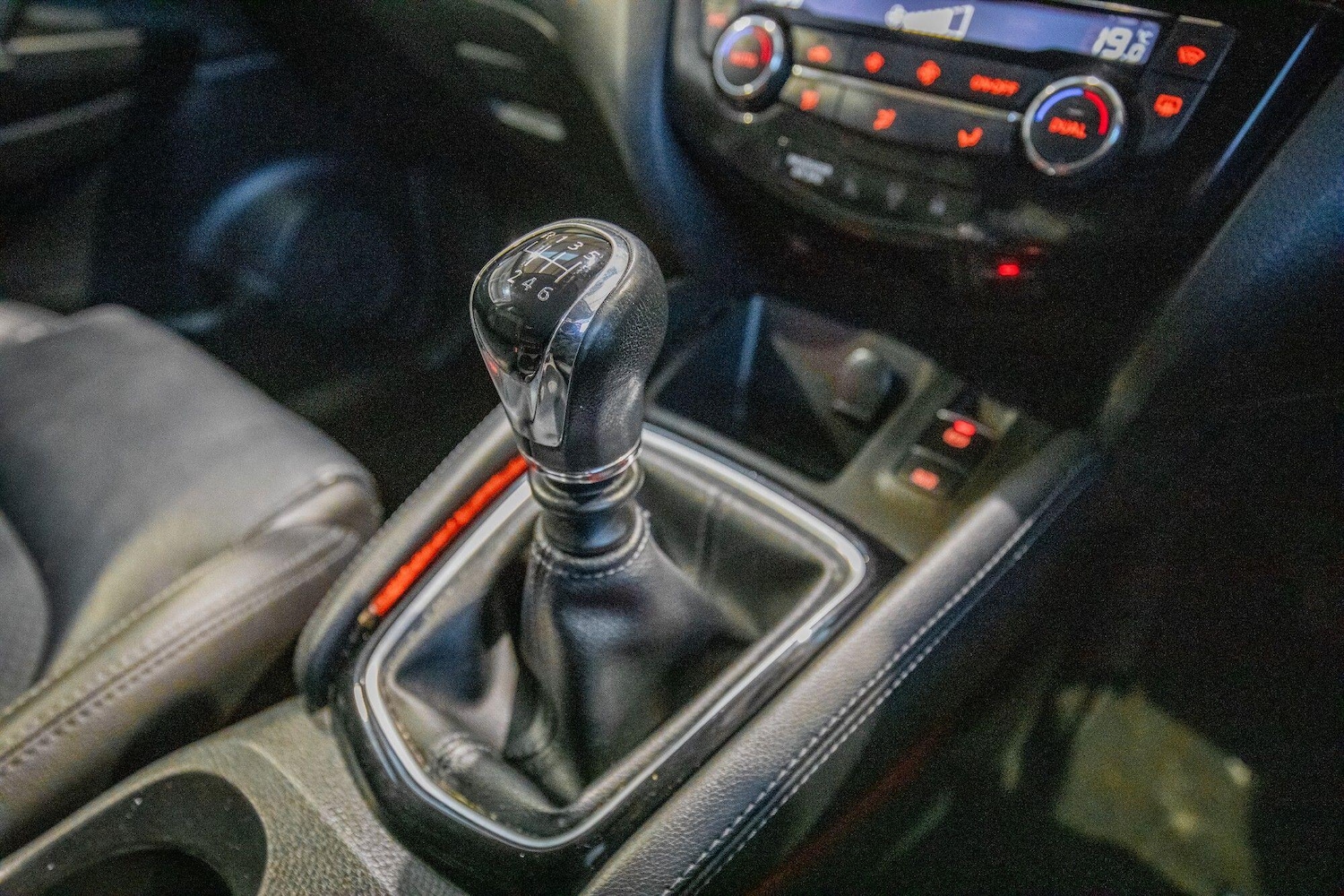 Used Nissan Qashqai 2017 for sale - 78100532: Photo 30