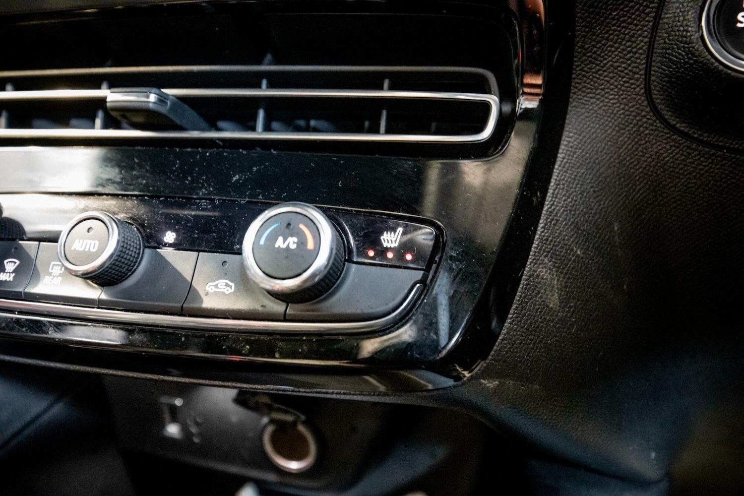 Used Vauxhall Mokka Electric for sale - 77957663: Photo 26