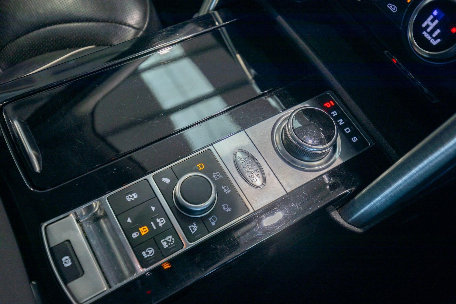 Used Land Rover Discovery 2017 for sale - 78156612: Photo 26