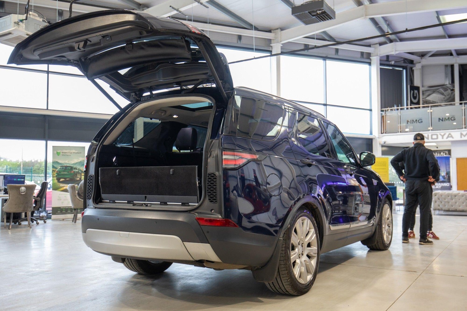 Used Land Rover Discovery 2017 for sale - 78156612: Photo 30