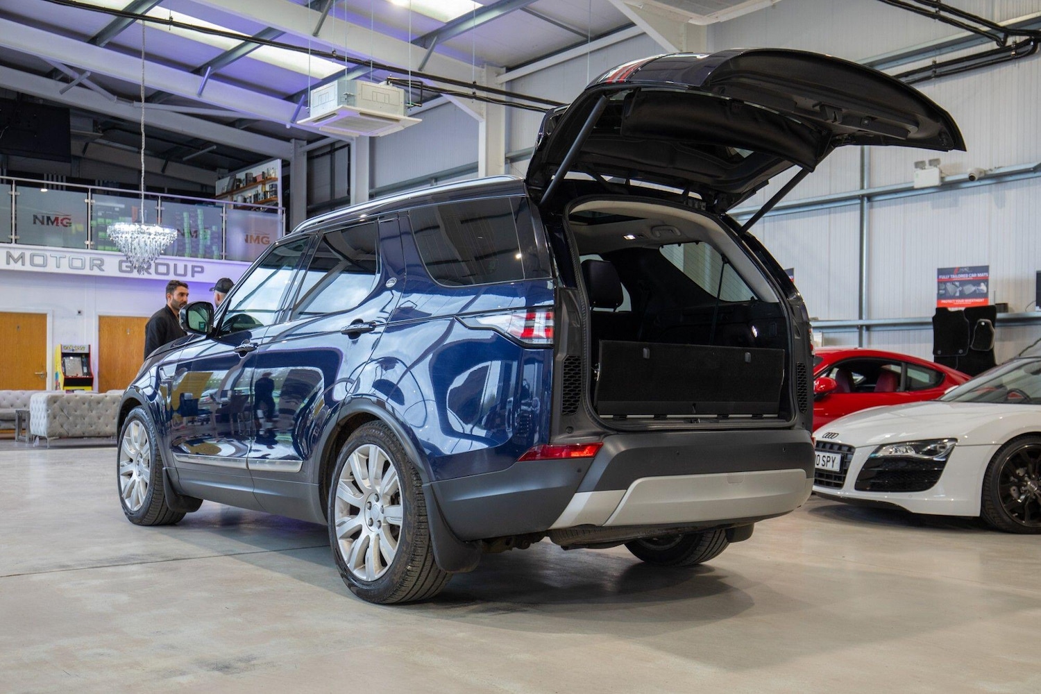 Used Land Rover Discovery 2017 for sale - 78156612: Photo 33