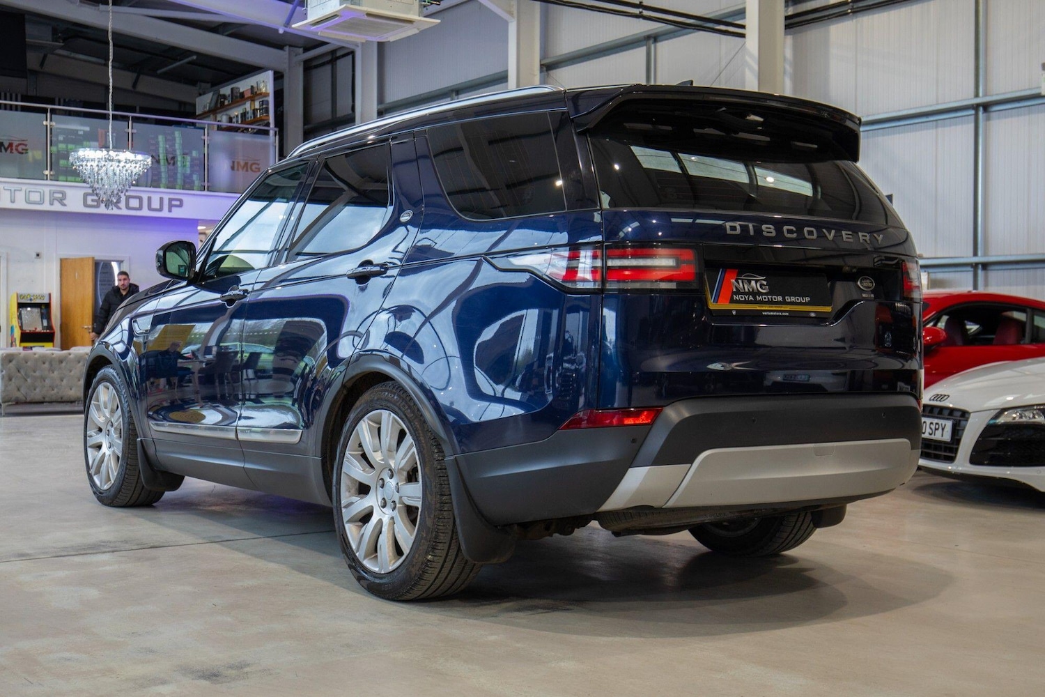 Used Land Rover Discovery 2017 for sale - 78156612: Photo 4