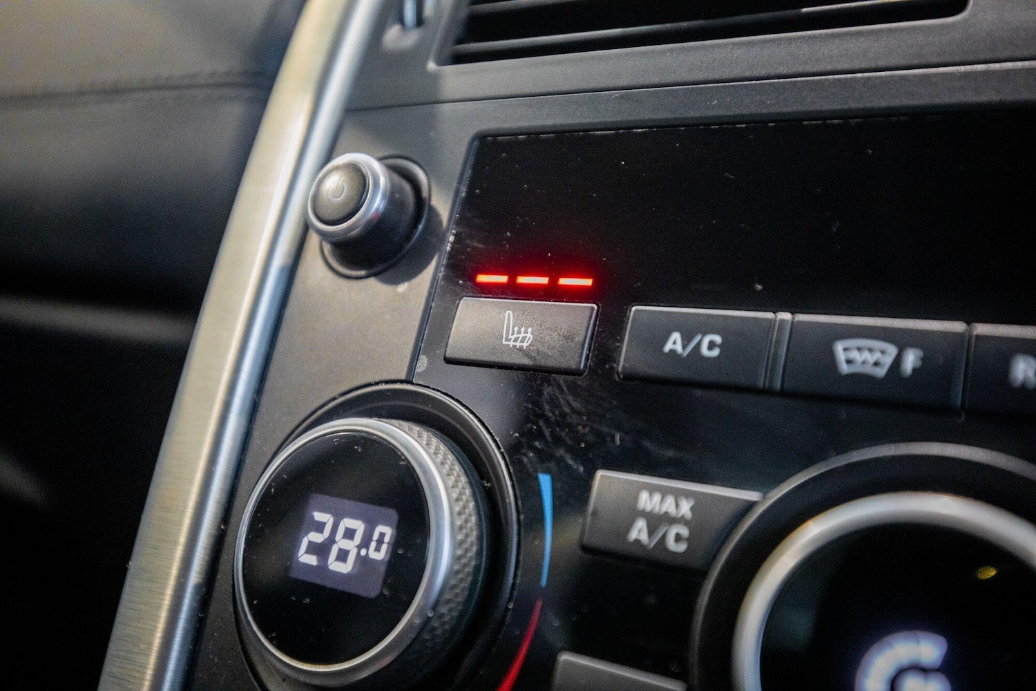 Used Land Rover Discovery Sport 2016 for sale - 76824900: Photo 31