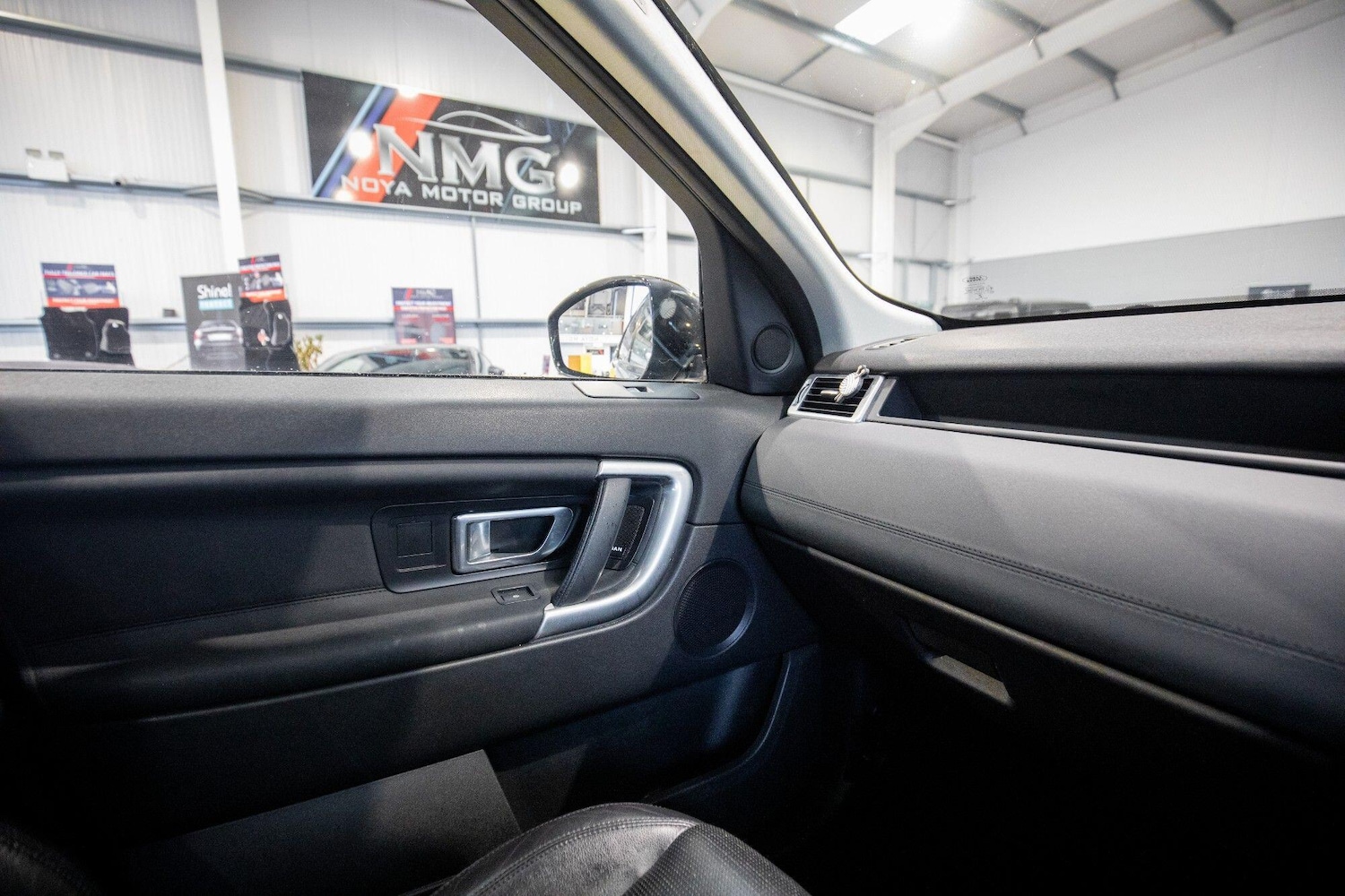 Used Land Rover Discovery Sport 2016 for sale - 76824900: Photo 33